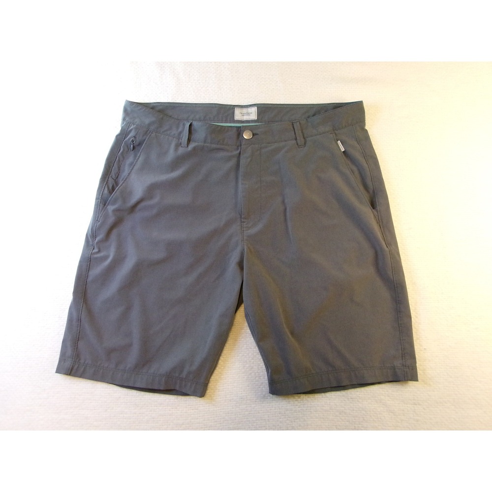 7 Diamonds Performance Mens Shorts Charcoal Gray Size 38 Flat Front Activewear